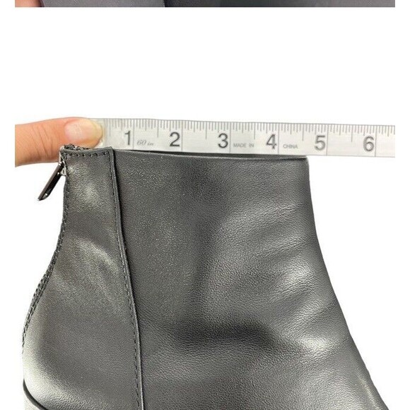 Aqua Dante Boots Black 7.5 Leather Almond Toe Ankle Fashion Fall Block Heel EUC - Picture 8 of 10